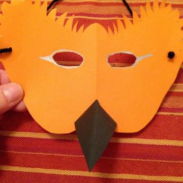 Vogelmaske aus Papier basteln Schritt 19