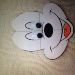 Mickey Mouse aus Klorolle selbst basteln Schritt 7