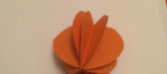 Orange aus Papier basteln Schritt 12