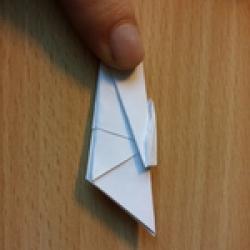 Origami Schwan aus Papier basteln Schritt 8